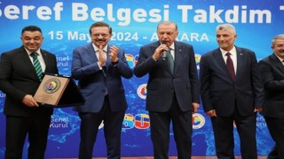 Koçaş Hizmet Şeref Madalyası’nı Cumhurbaşkanı Erdoğan’dan Aldı