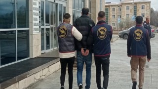 Aksaray JASAT Firari Suçluyu Uşak’ta Yakaladı