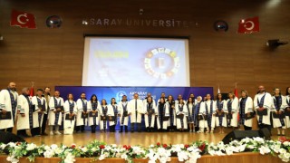 ASÜ’de 174 Akademisyen Cübbe Giydi