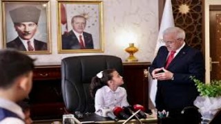 Vali Kumbuzoğlu “Hep Birlikte Nice Yüzyıllara”
