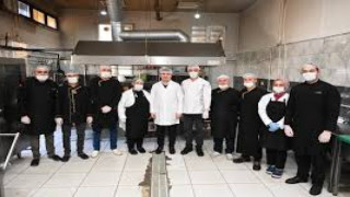 Başkan Dinçer; “Günlük 5 Bin Kişiye İftarlık Hazırlıyoruz”