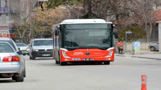 Bayramda, Kırmızı Otobüsler Ücretsiz